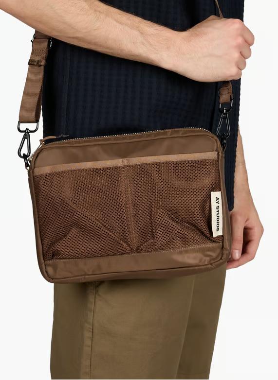 AY Studios Crossbody Bag Dark Brown Unisex Handtasche braun
